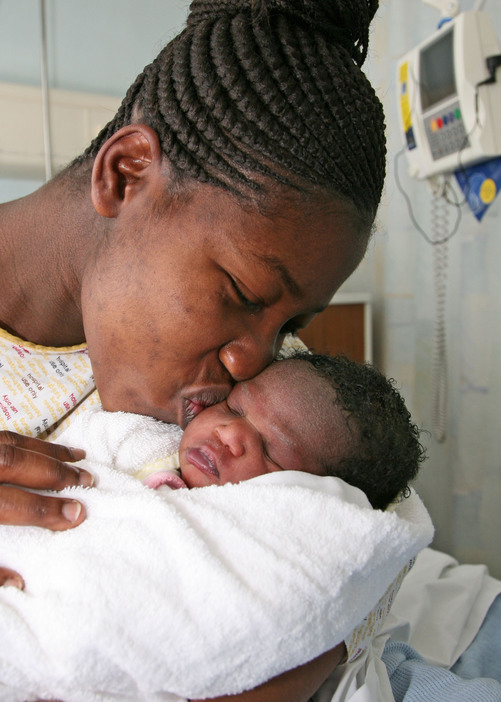 Esther Danquah and baby Josephine - 254802